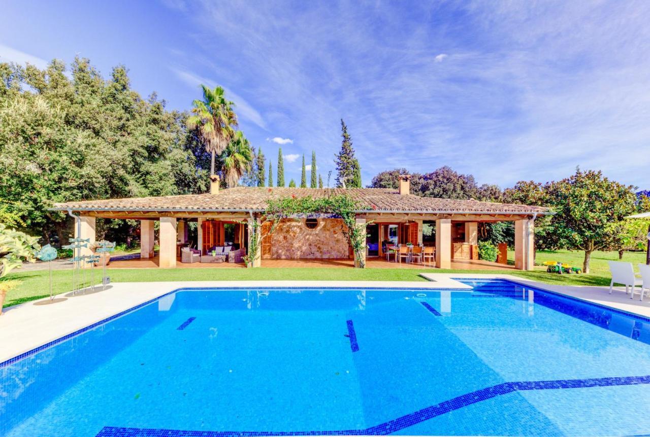 Villa Camp Gran By Sealand Villas Pollenca Exterior photo